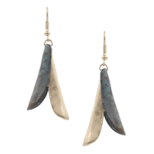 Load image into Gallery viewer, Womens Brush Gold Green Feather Dangle Earrings