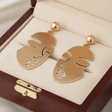 Load image into Gallery viewer, Womens Gold Tone Face Earrings‎