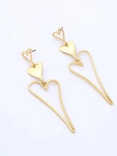 Load image into Gallery viewer, Womens Gold Heart Dangle Drop Lightweight‎ Earrings