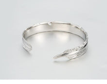 Load image into Gallery viewer, Silver Leaf Design Adjustable Cuff Bracelet