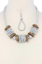Load image into Gallery viewer, Womens Silver Chunky Metallic Necklace Earring Set