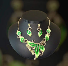 Load image into Gallery viewer, Etta&#39;J Jewelry Necklaces Gold &amp; Green Flower Necklace Set