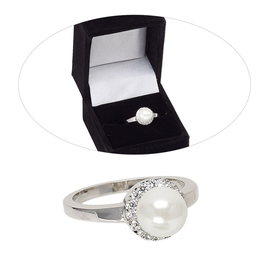 Classic Pearl Design Ring
