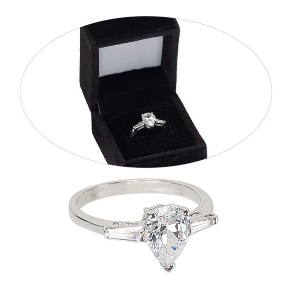 Teardrop Zirconia Design Ring